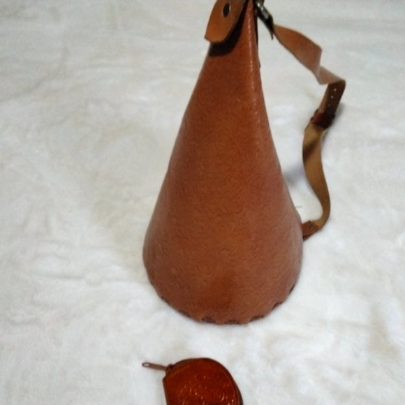 Burnt orange leather embossed shoulder bag - Picture 13 of 14